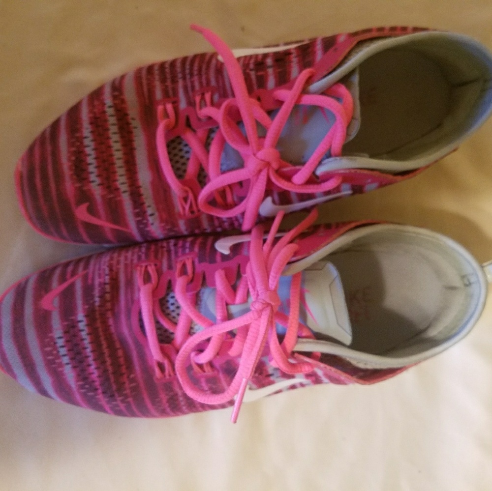 nikes size 8
